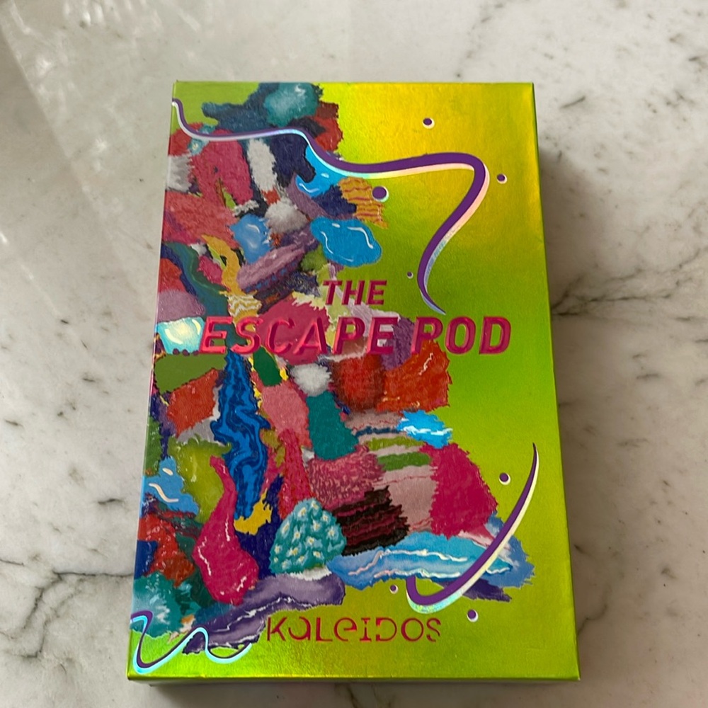 Kaleidos Escape Pod Eyeshadow Palette